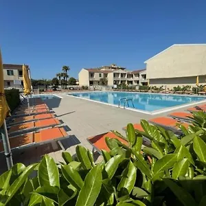 Apartament With Swimming Pool Apartmán Caorle